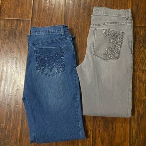 Jeans size 6- 2 pairs included